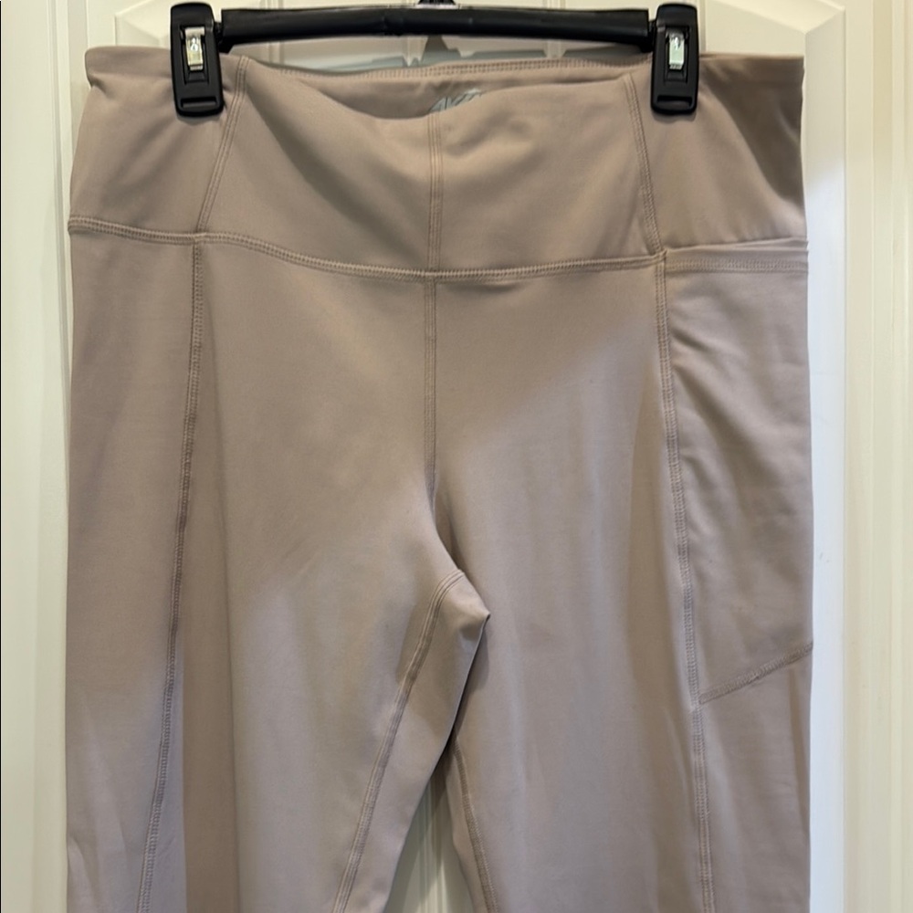 Avia 2 piece set
